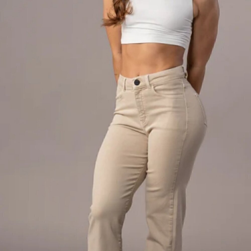 Fitjeans - Straight Leg - Sand - Size M